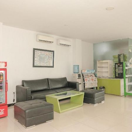 Ebizz Hotel Jember Bagian luar foto