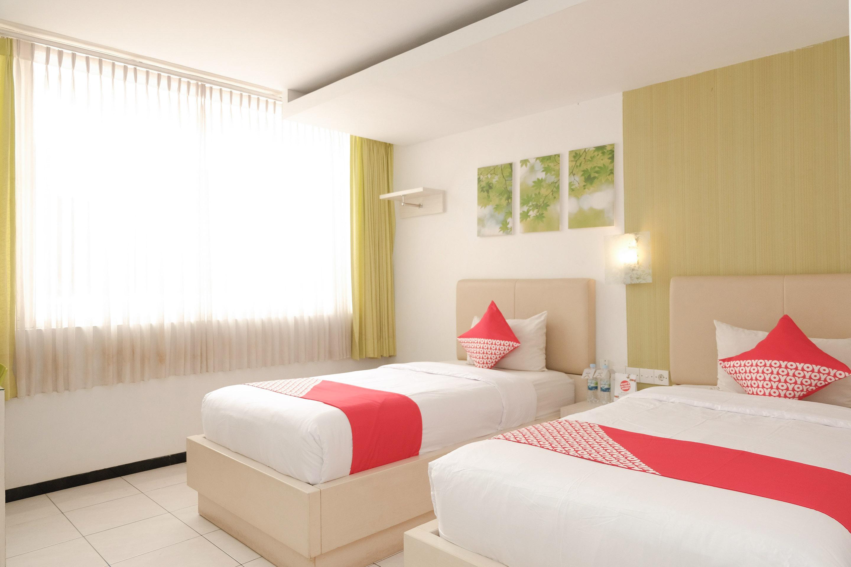 Ebizz Hotel Jember Bagian luar foto