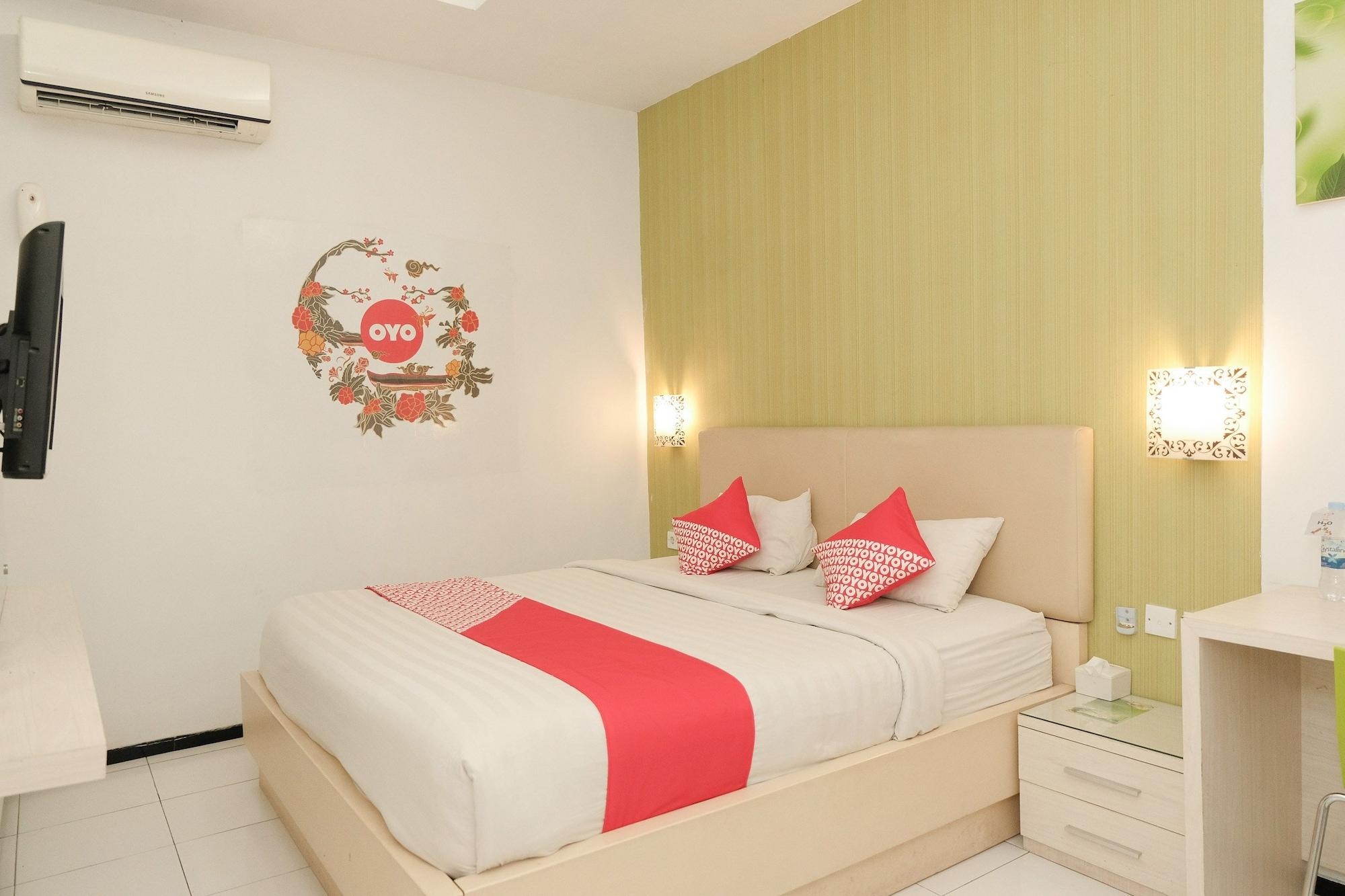 Ebizz Hotel Jember Bagian luar foto