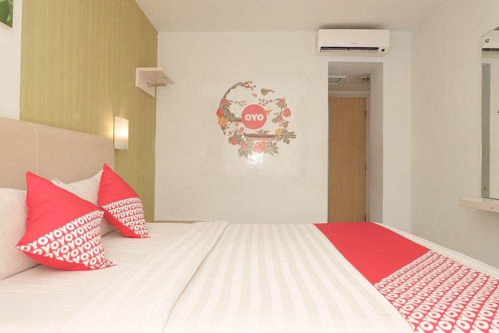 Ebizz Hotel Jember Bagian luar foto