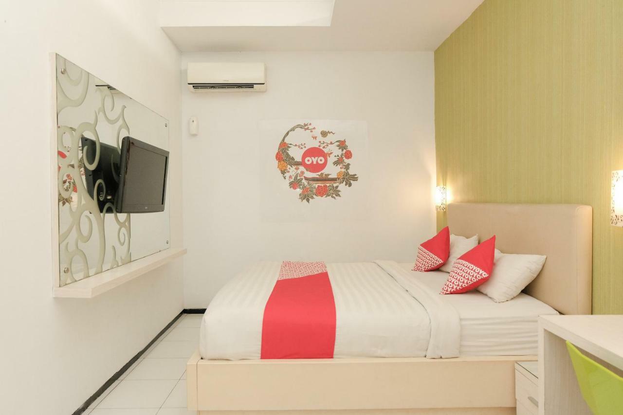 Ebizz Hotel Jember Bagian luar foto